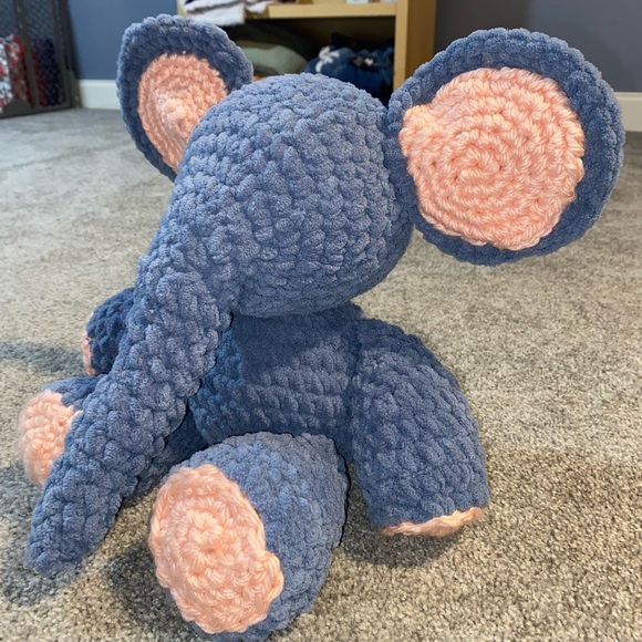Crochet elephant!🫐 - Picture 2 of 3